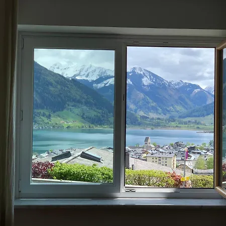 Bergtraeume Mit Seeblick *