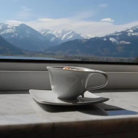 Bergtraeume Mit Seeblick Appartement *