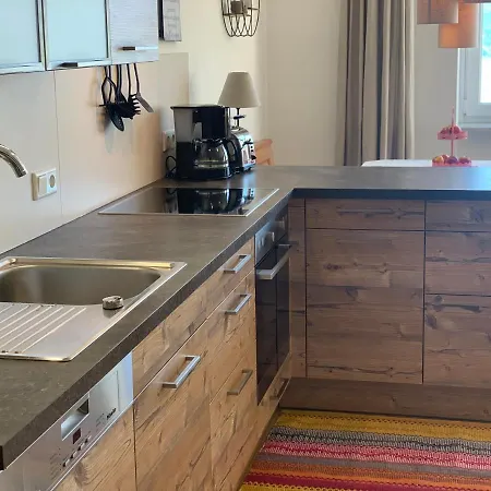 Bergtraeume Mit Seeblick Apartment