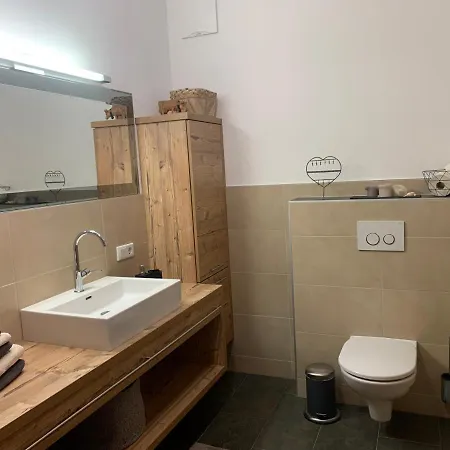 Bergtraeume Mit Seeblick * 滨湖采尔