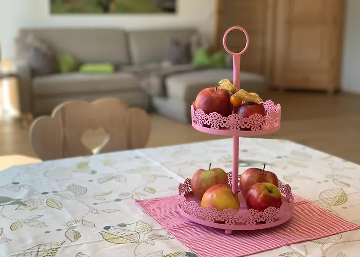 Bergtraeume Mit Seeblick